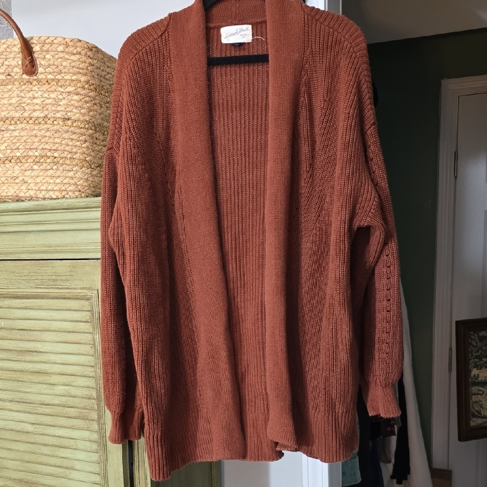 Universal Thread Chunky Open-Front Cardigan in Rust Brown